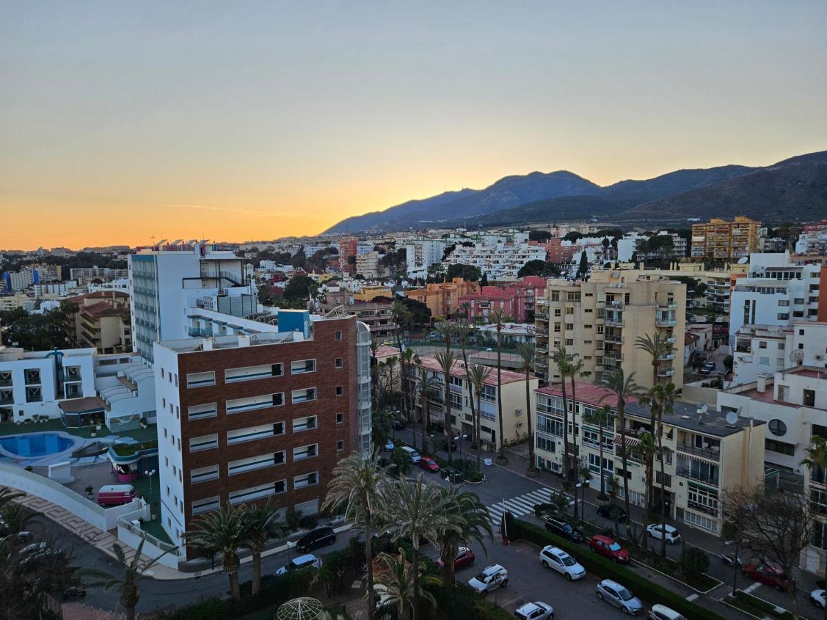 La Roca-Mediterraneo Views, 8Th Floor-New Kitchen- Pool- Parking-Air Conditioning, Ceiling Fans & Free Wifi Apartamento Torremolinos Exterior foto